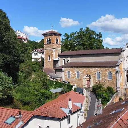 Casa de hóspedes Côté Saône Lyon